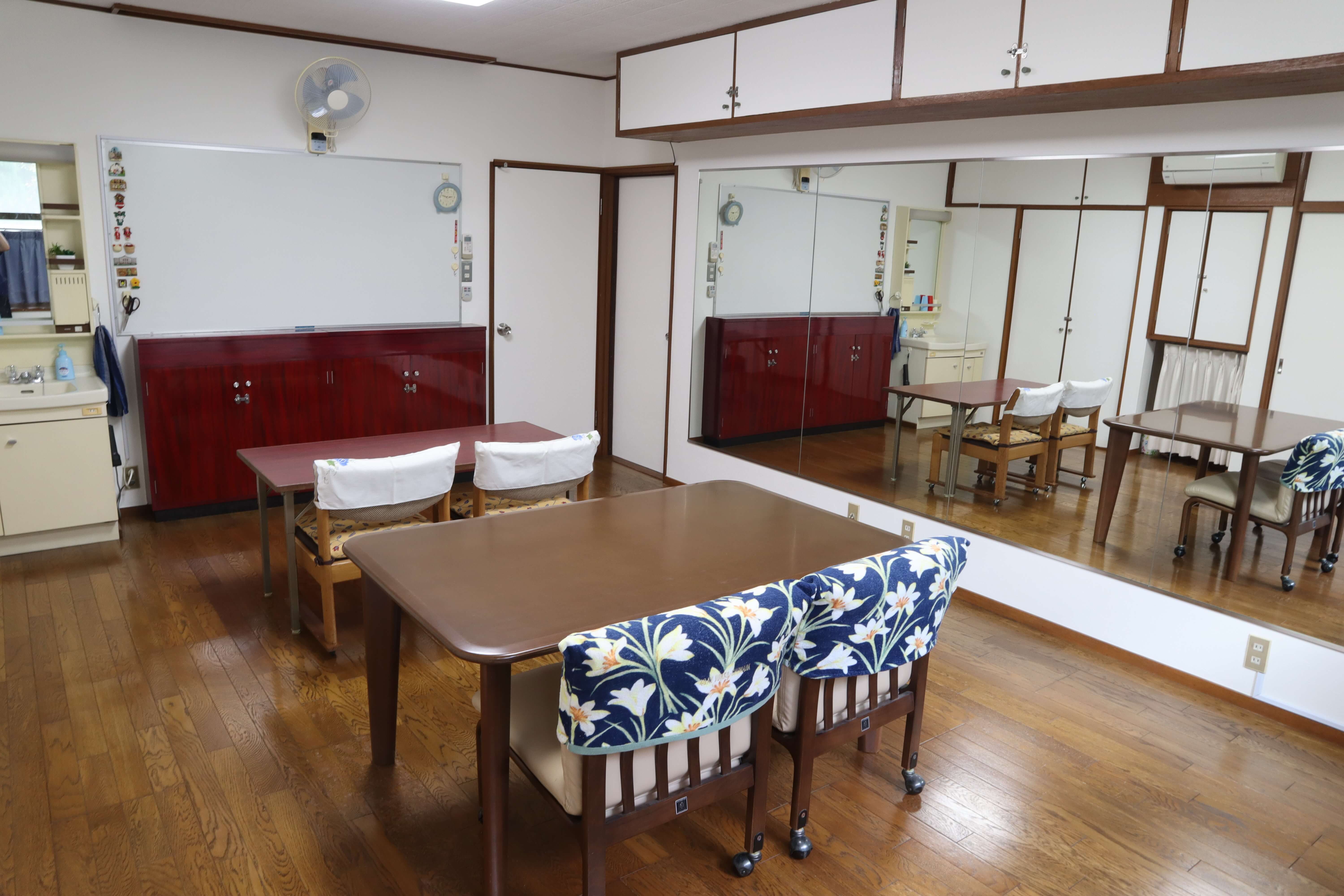 スタジオ写真（会議、語学講習など）